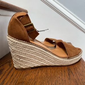 Banana Republic Wedge Heels - Size 8